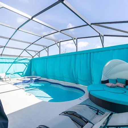 7547Oml-Solterra Resort